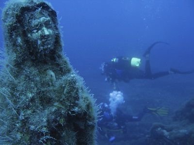 podmorski pomnik