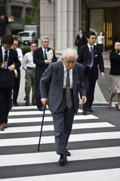 Starszy pan w Tokio, fot. Gabriel Synnaeve, CC BY-SA 2.0